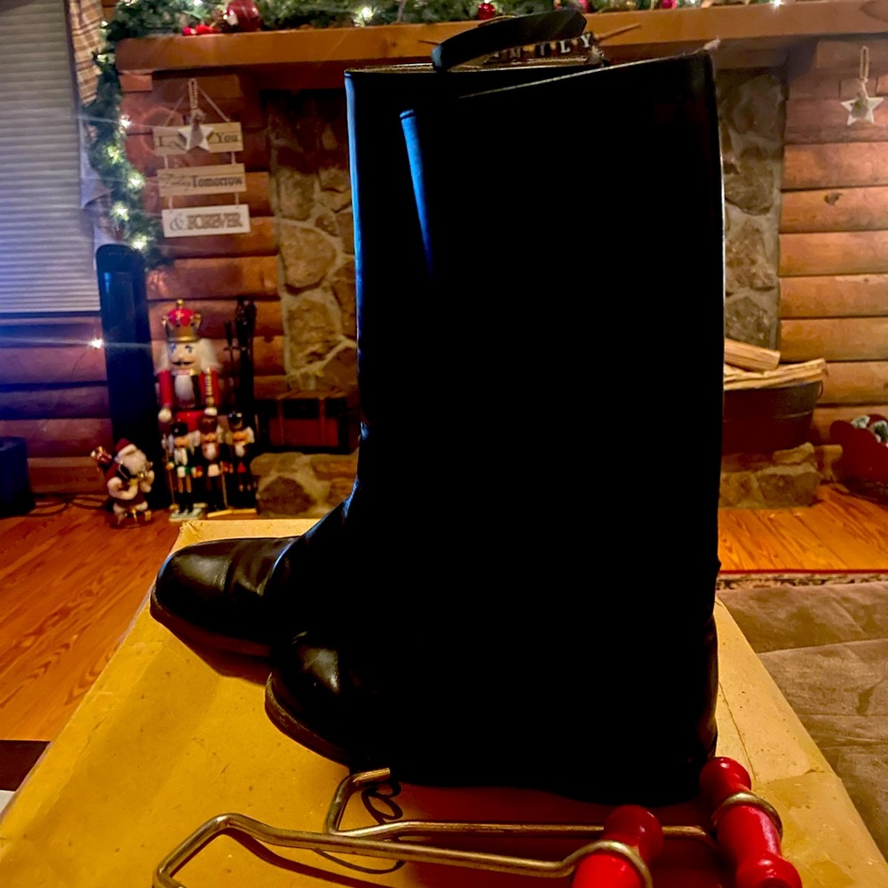 Girls horseback riding boots. Like New